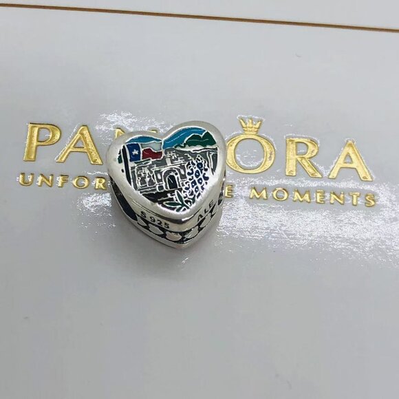 ✨🔥Pandora State Of Texas Exclusive Capitol Building bluebonnets Heart Charm - Picture 1 of 3